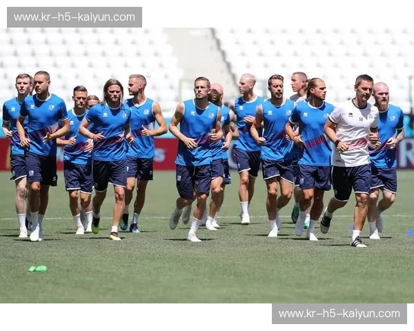 科克城vs拉尔纳：穿越历史的战吼，足球荣耀的史诗